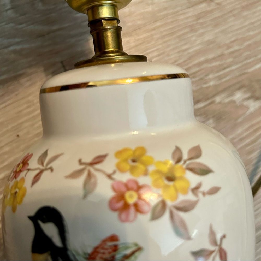 Vintage Bird Lamp Porcelain Painted Bedside Table Jar Floral Asian Design 9” - Picture 11 of 13